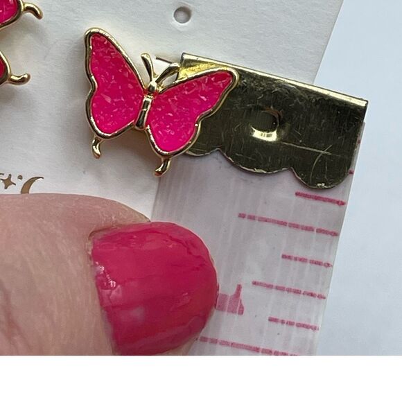 NWT Chic n Chic electric pink druzy butterfly post style earrings - Picture 3 of 4